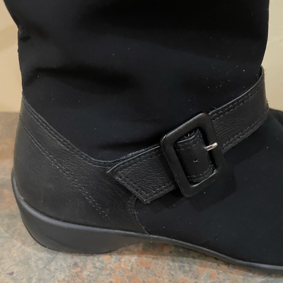 ECCO Gore-Tex Ankle Boot - Picture 7 of 10